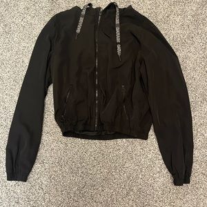 Garage windbreaker